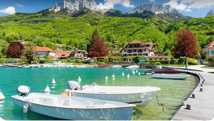 Highly Recommended Apartment Steps From The Lake Άννεσι Εξωτερικό φωτογραφία
